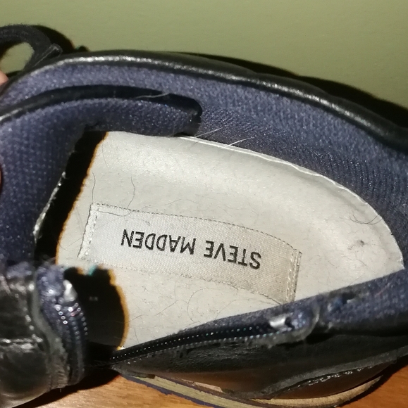 Steve Madden Kramer Black Leather Handmade Chukkas